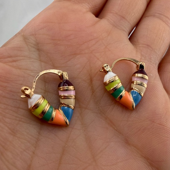 Colorful Gold  heart Hoop Earrings - Picture 4 of 5